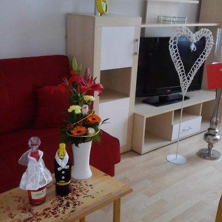 Suedtiroler Stubn Cafe Und Restaurant Daire Arnstadt Dış mekan fotoğraf